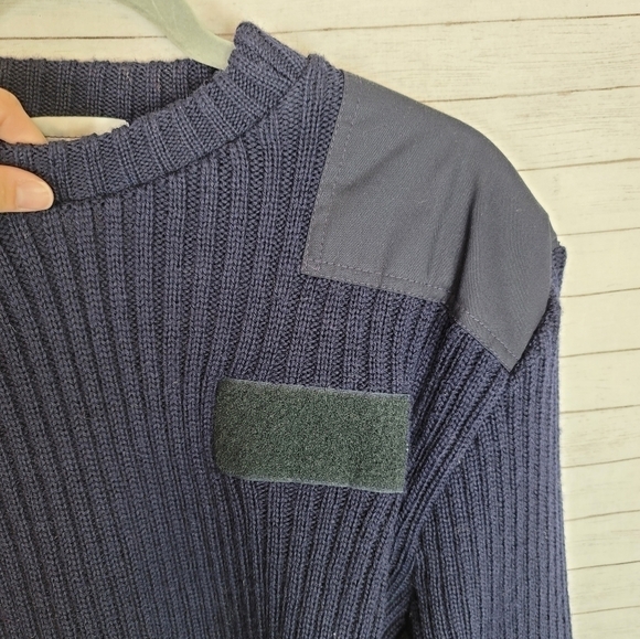 THE WOOLY PULLY MILITARY STYLE 100% WOOL SHOULDER PATCH SWEATER NAVY, SZ LARGE - Picture 4 of 9
